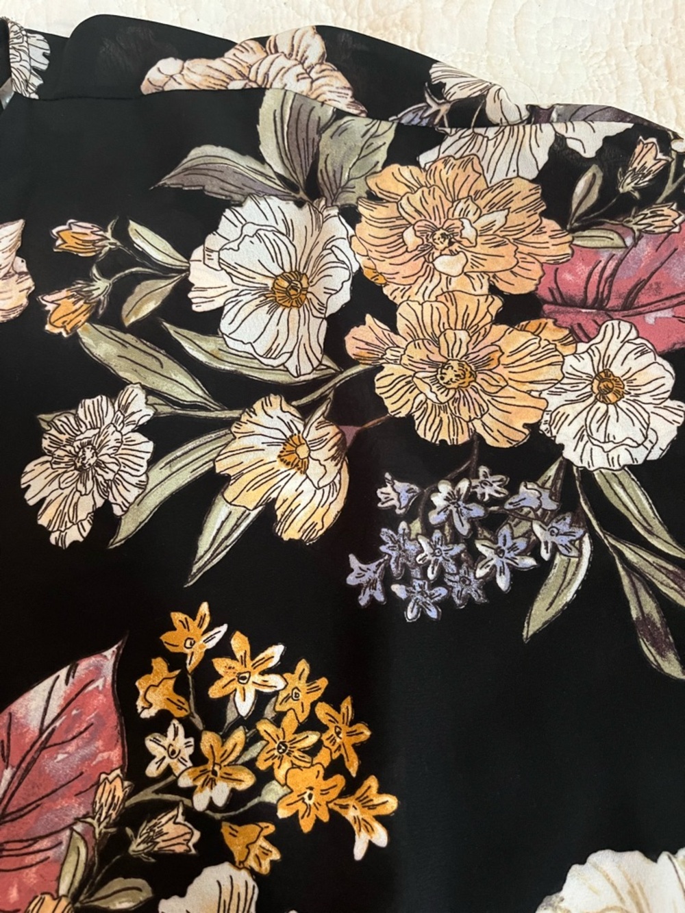 Floral Tie-Lightweight Kimono style  Blouse - Black/Neutral - Picture 5 of 6